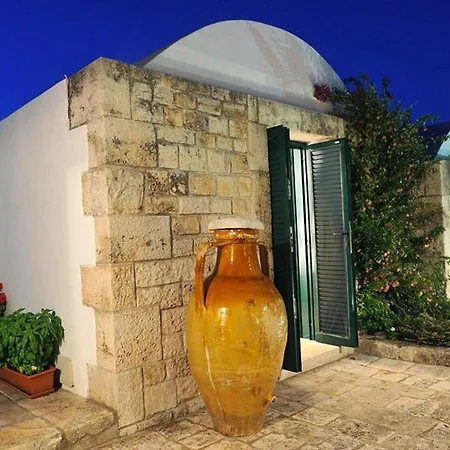 Sleeps 10 With Pool And Air Con Villa *