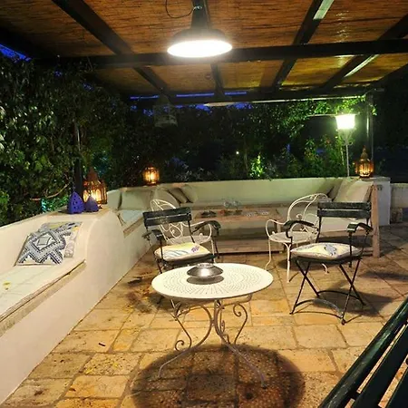 Villa Sleeps 10 With Pool And Air Con Cisternino