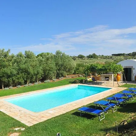Sleeps 10 With Pool And Air Con Villa *