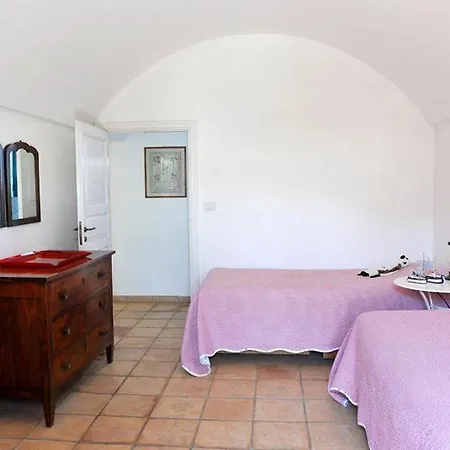 Sleeps 10 With Pool And Air Con *