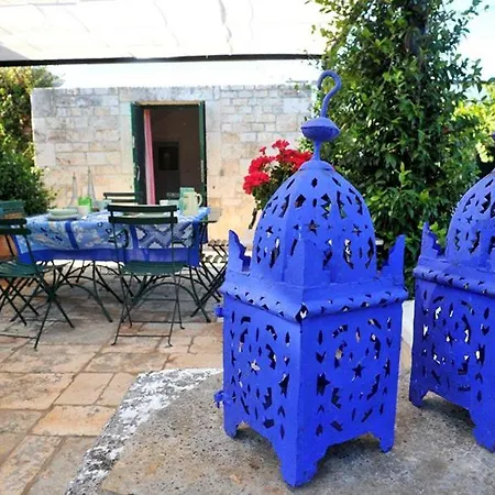 Sleeps 10 With Pool And Air Con Villa