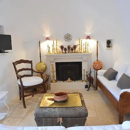 Sleeps 10 With Pool And Air Con *